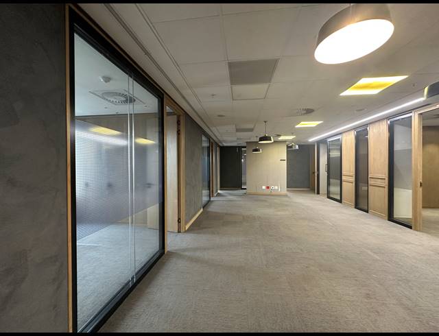 552M² OFFICE TO LET IN SANDTON CENTRAL